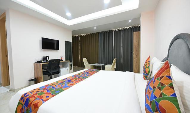 法里达巴德 Immense Residency酒店 外观 照片